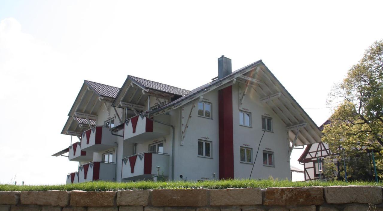 Zum Kreuzritter Aparthotel Wuestenrot Exterior foto